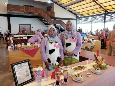 PKK BALINGASAL MEWAKILI KECAMATAN PADURESO DALAM RAKOR PKK OUTDOOR DI SAGARA VIEW